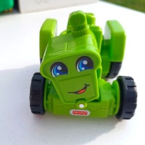 *2/$15* Fisher Price Little People Green Helpful Harvester Tractor